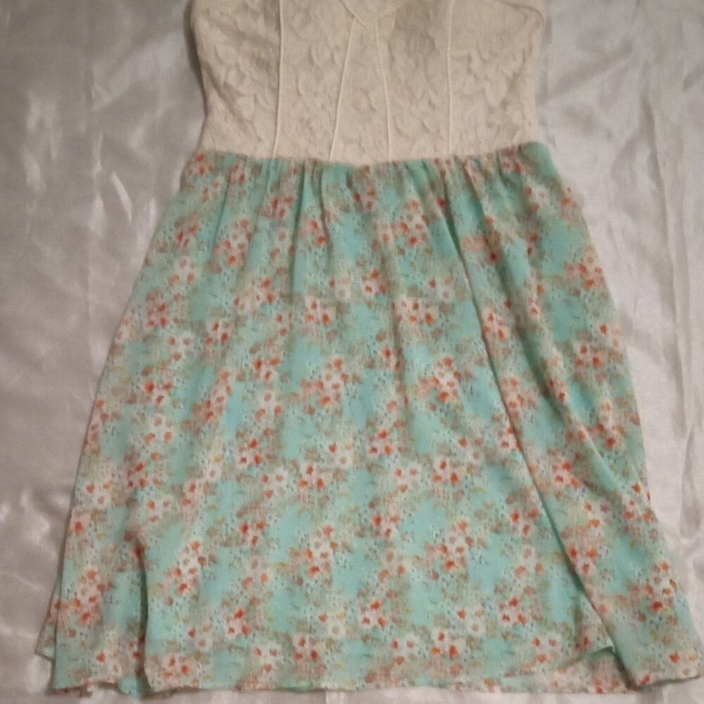 My Michelle women's halter dress size 7 midi dress